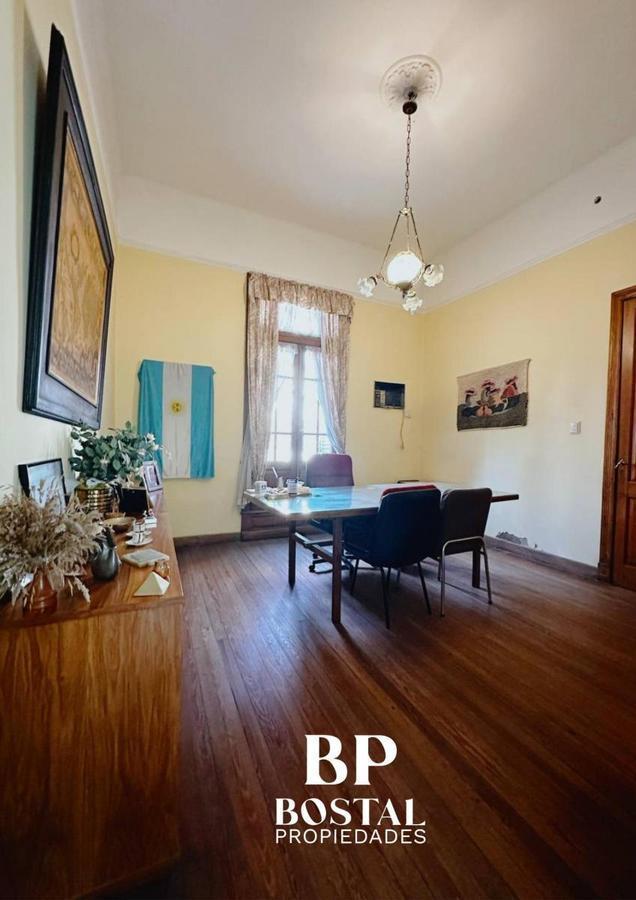 Se Vende Hermosa Esquina de Uso Comercial Gorriti y Guemes 4
