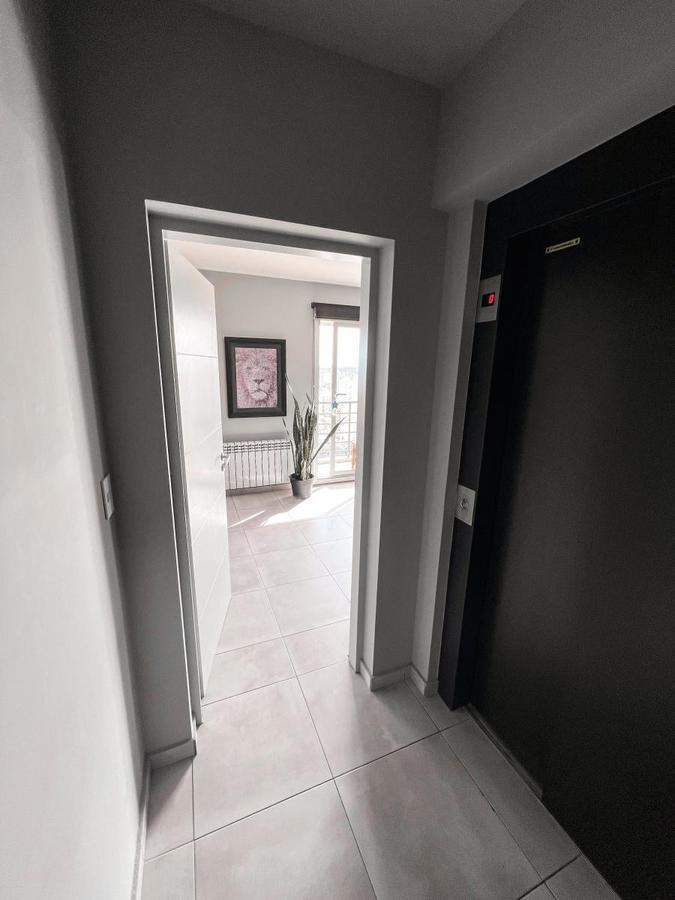 Venta Piso Caronti 27, Centro. 3d, 3b, Terraza, Hermosa Vista! 5