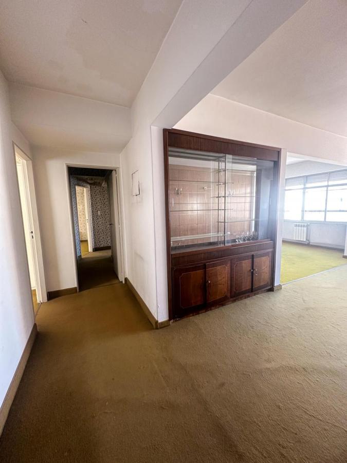 Venta Hermoso Departamento Alsina 162, 120 m Mas Cochera en Pleno Centro! 2