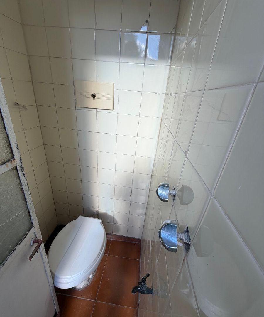 Foto de PH de 60m² con 3 dormitorios en alquiler en Villa del Parque, imagen 2