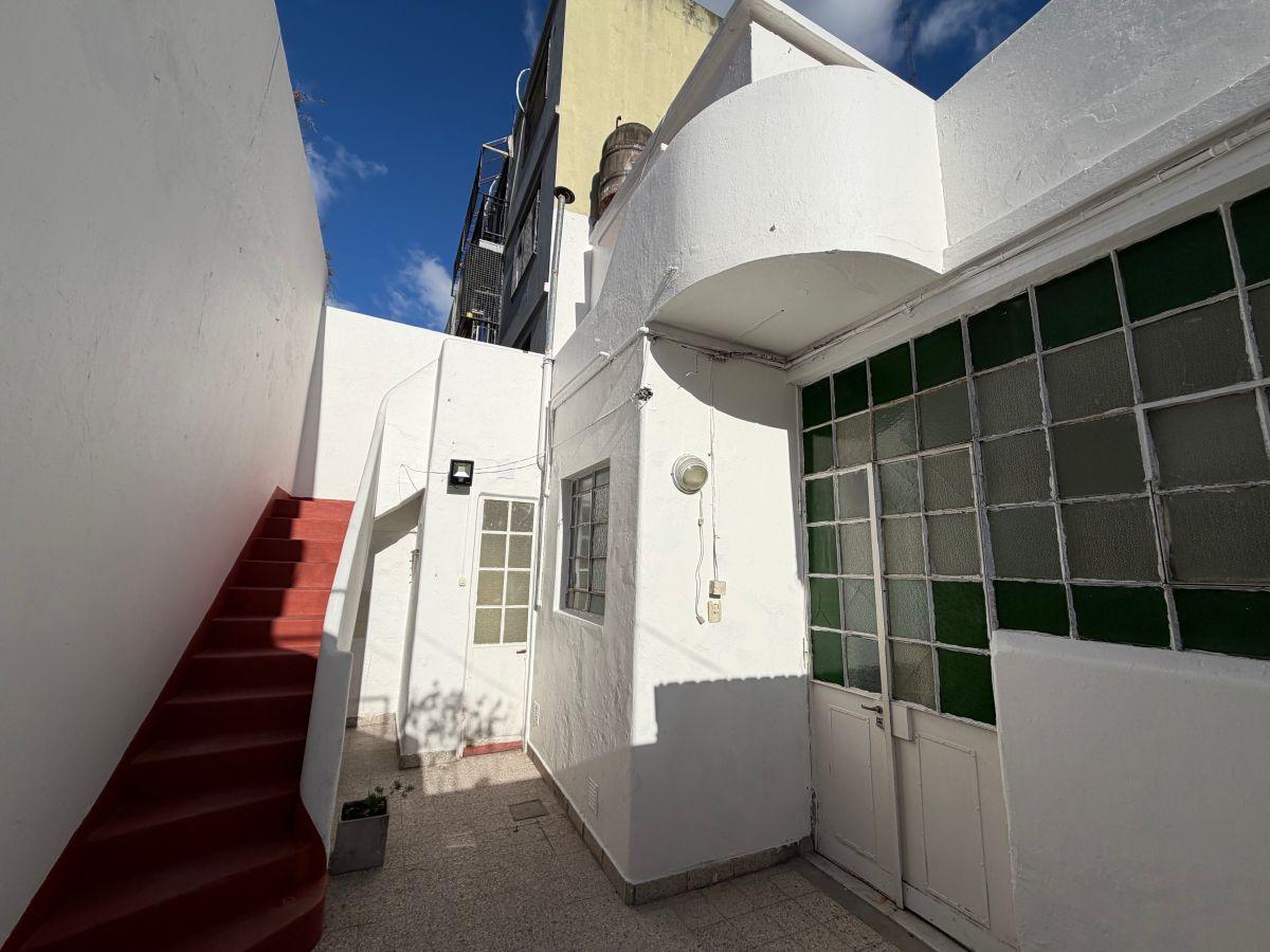 Foto de PH de 60m² con 3 dormitorios en alquiler en Villa del Parque, imagen 4