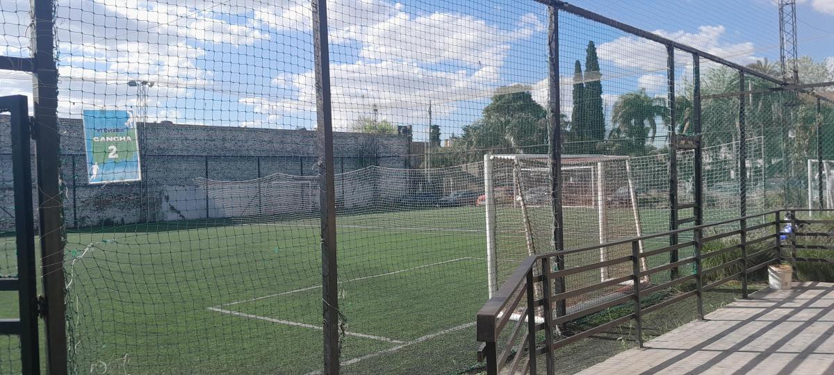 Predio 3500 M² Salida a Dos Calles 4