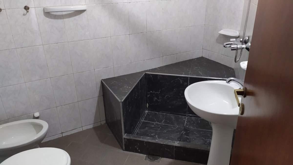 Alberdi departamento en venta. 2 dorm. sobre Av. Santa Fe