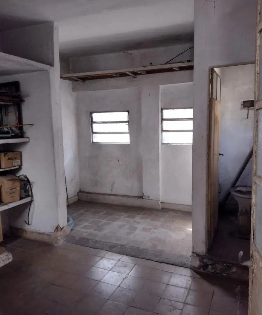 VENTA - CASA AMERICANA A RECICLAR - CASTELAR NORTE 2