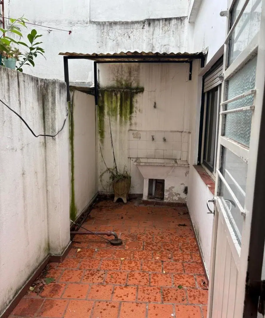 EXCELENTE CASA PH EN CASTELAR NORTE 4