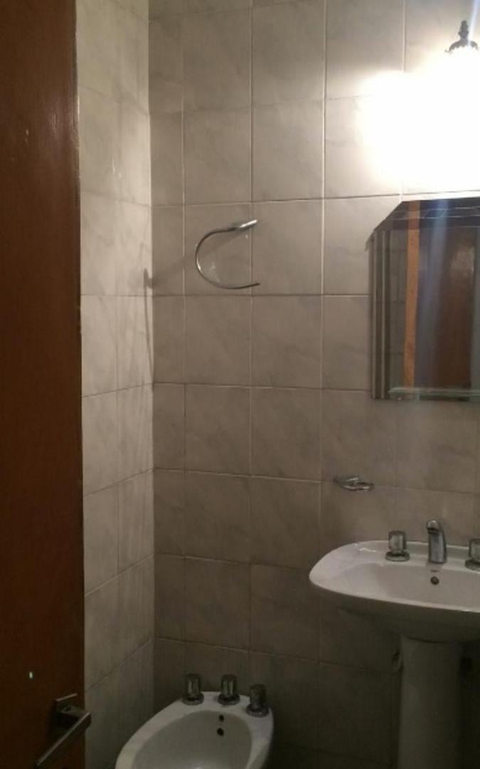 CASA PH 2 AMBIENTES AL FRENTE