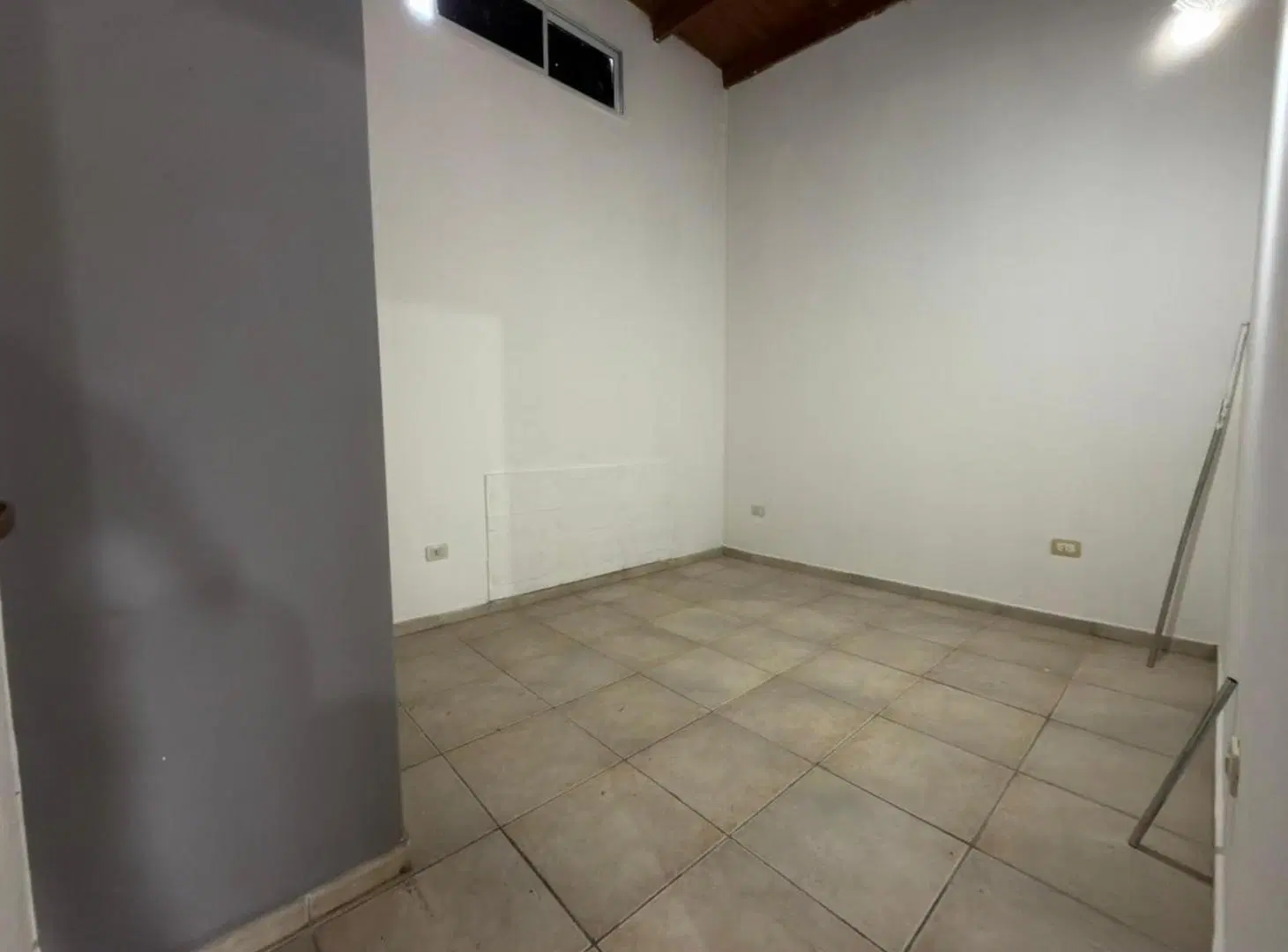 DEPARTAMENTO 3 AMBIENTES EN MORON SUR EN ALQUILER 3