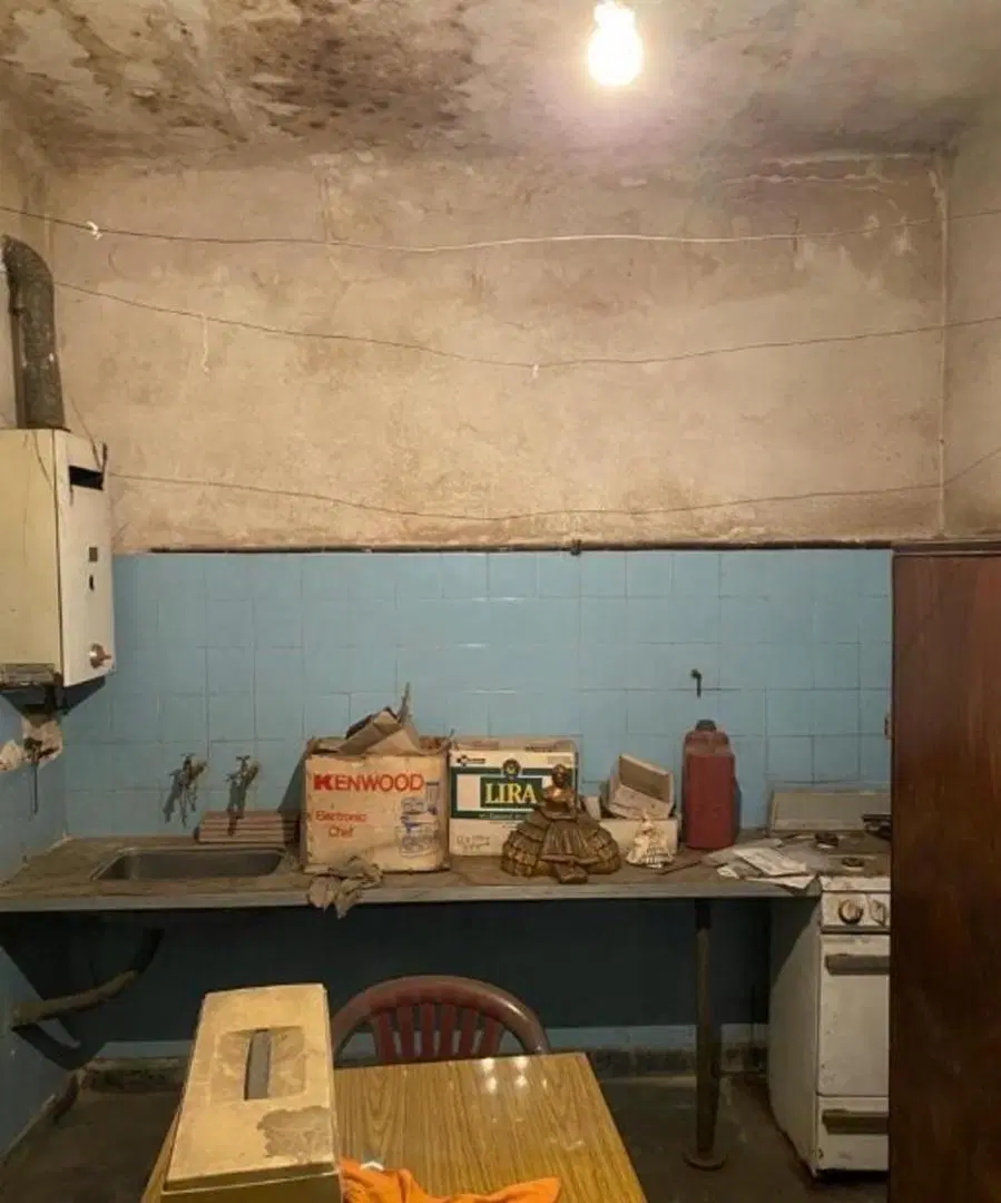 VENTA - CASA AMERICANA DE 3 AMBIENTES A RECICLAR - MORON 5