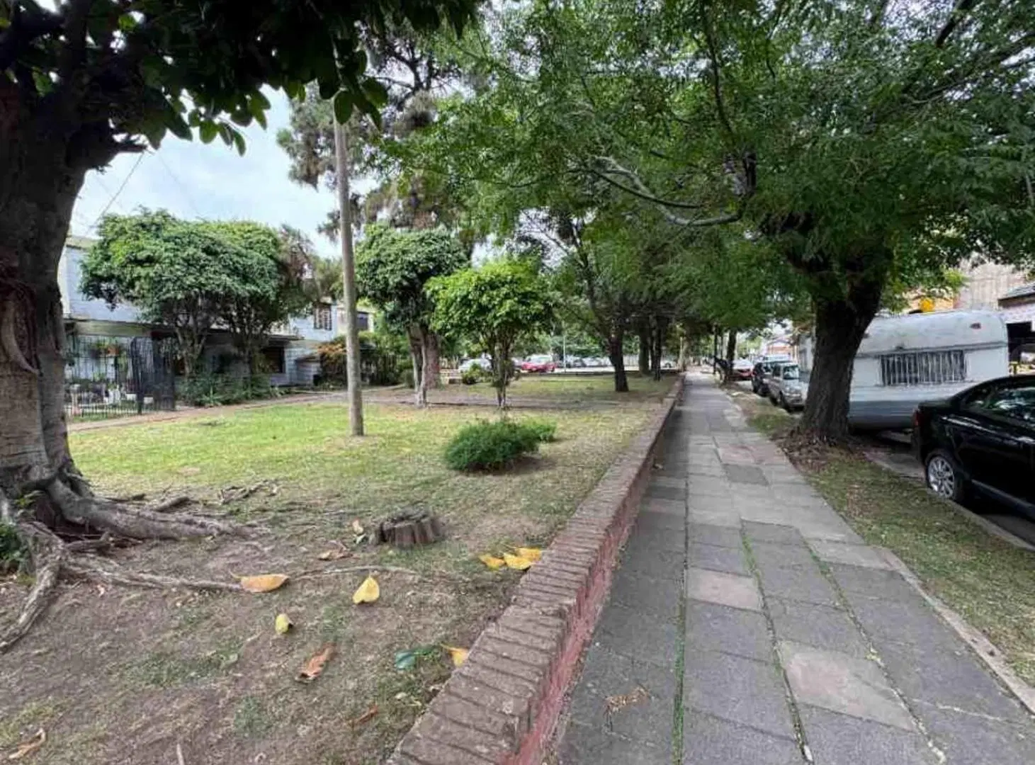 DUPLEX DE 3 AMBIENTES EN VENTA - MORON SUR 2