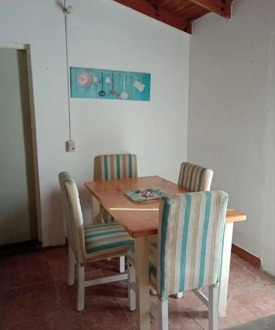 EXCELENTE CHALET DE 4 AMBIENTES EN UNA SOLA PLANTA - 2