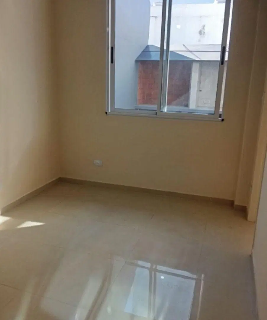 -HERMOSO PH DE 4 AMBIENTES A ESTRENAR EN MORON NORTE - 5