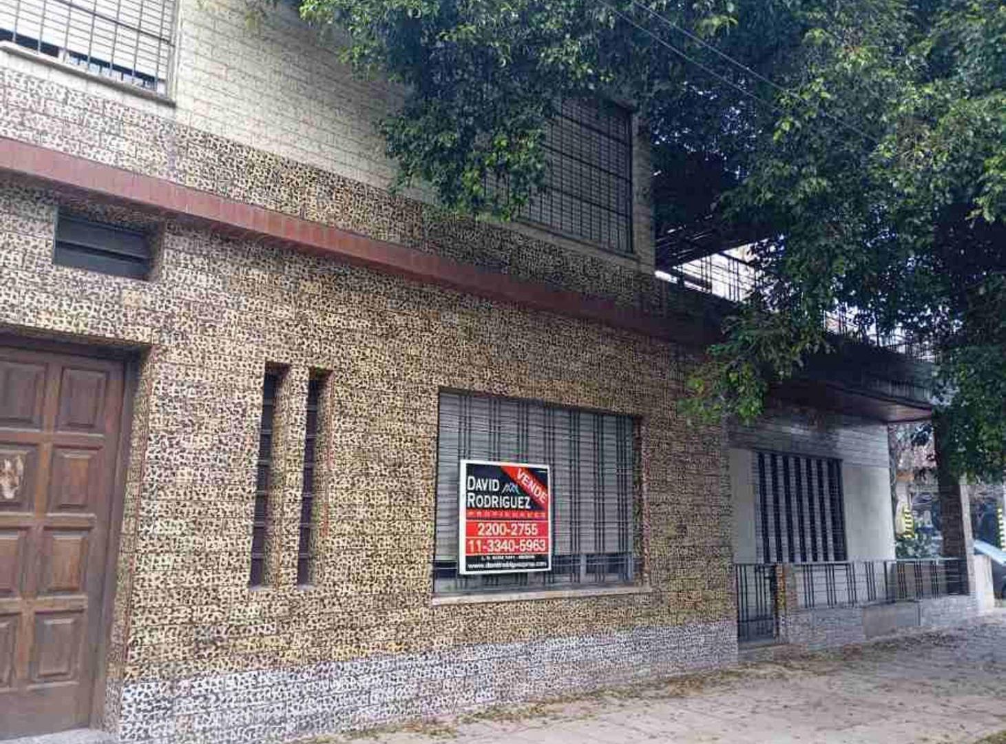 CASA DE 6 AMBIENTES EN VENTA