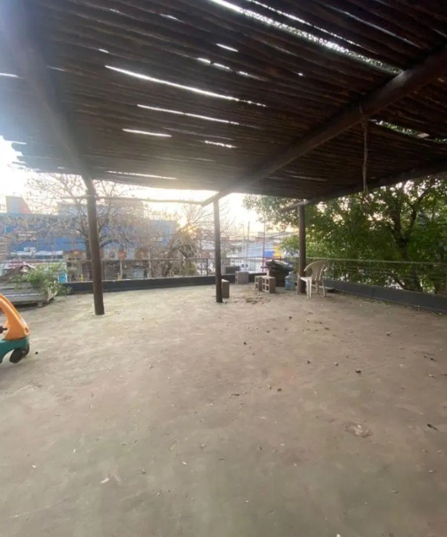 CASA DE 6 AMBIENTES EN VENTA 1