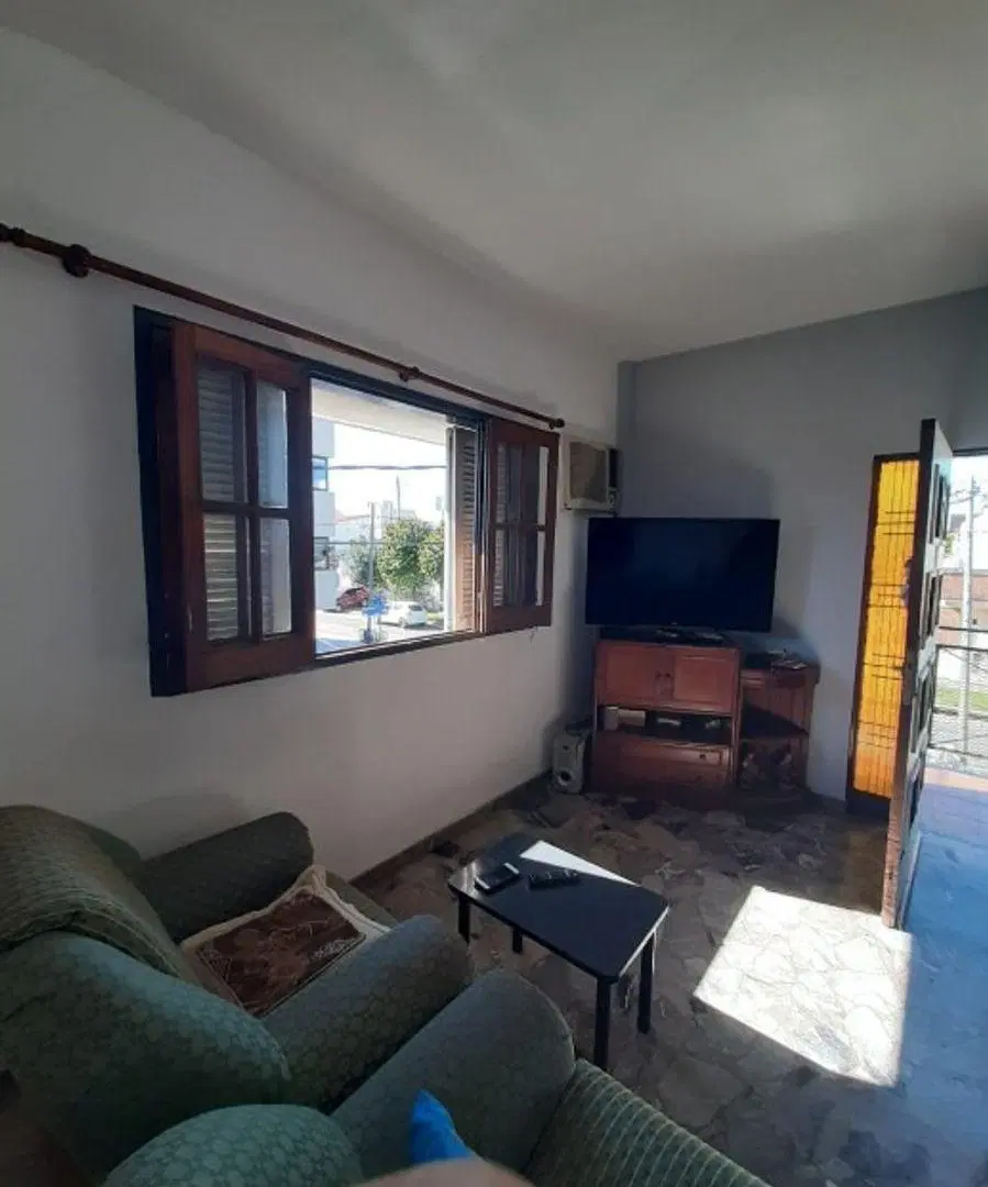 CASA PH DE 4 AMBIENTES EN VENTA - VILLA LUZURIAGA 5