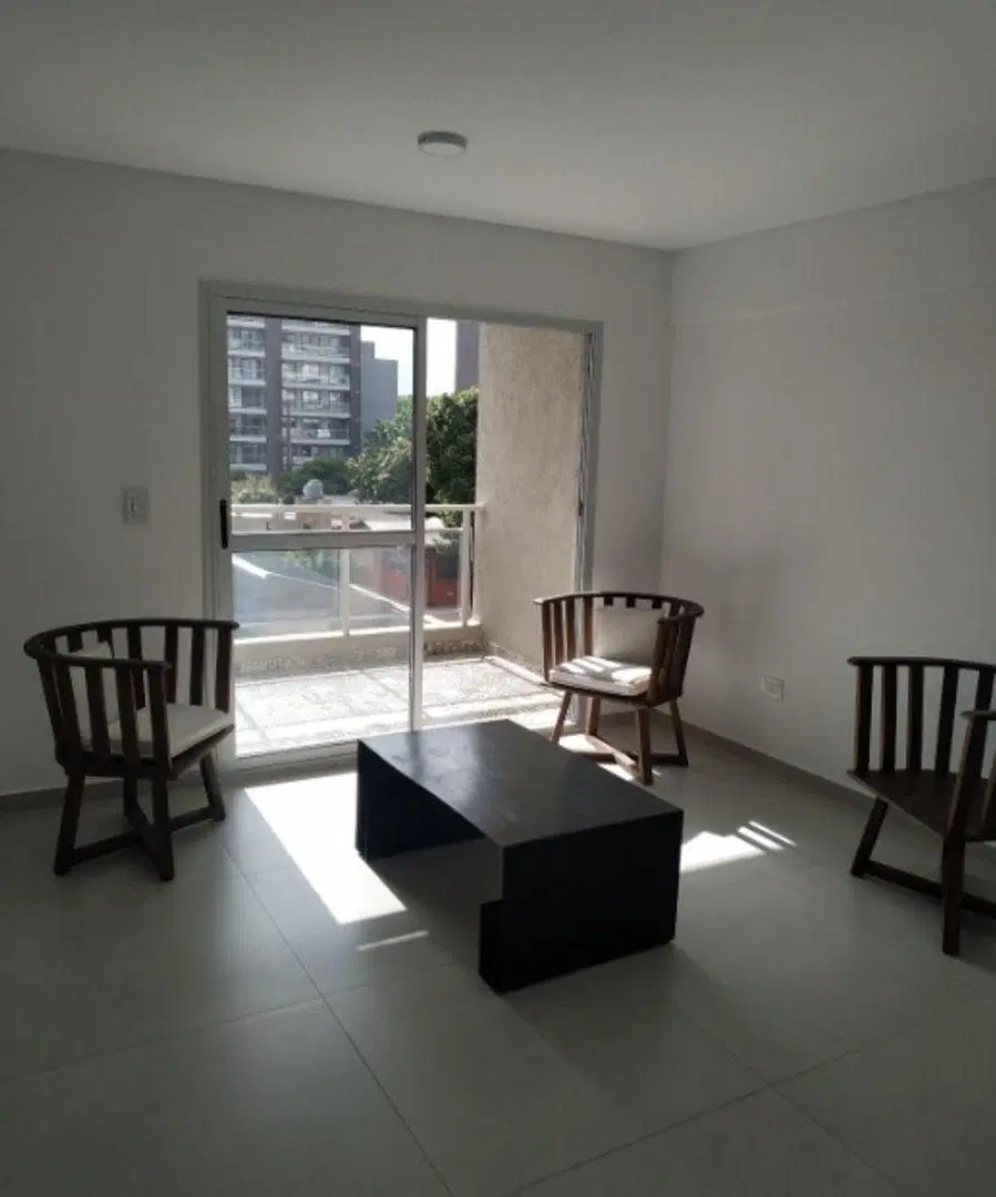 DEPARTAMENTO DE 2 AMBIENTES CON BALCON 2