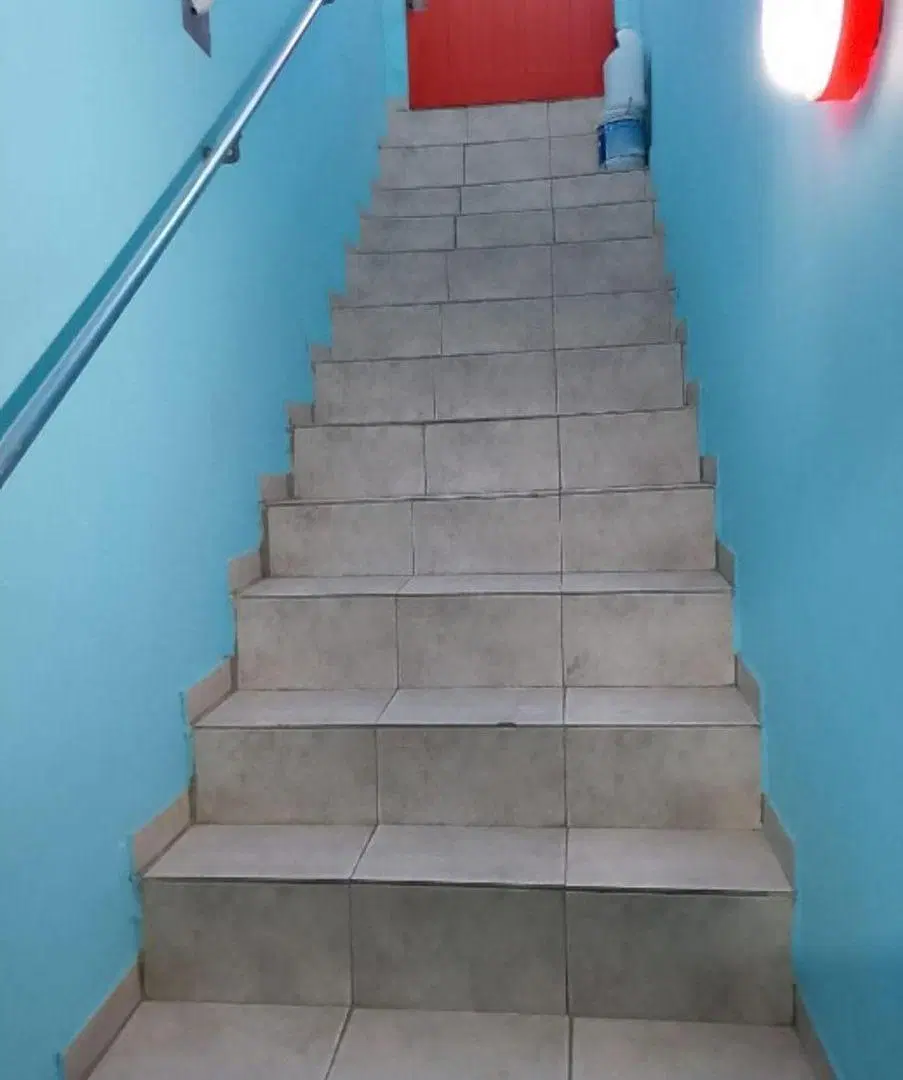 CASA DE 3 AMBIENTES EN VENTA - MORON SUR 5