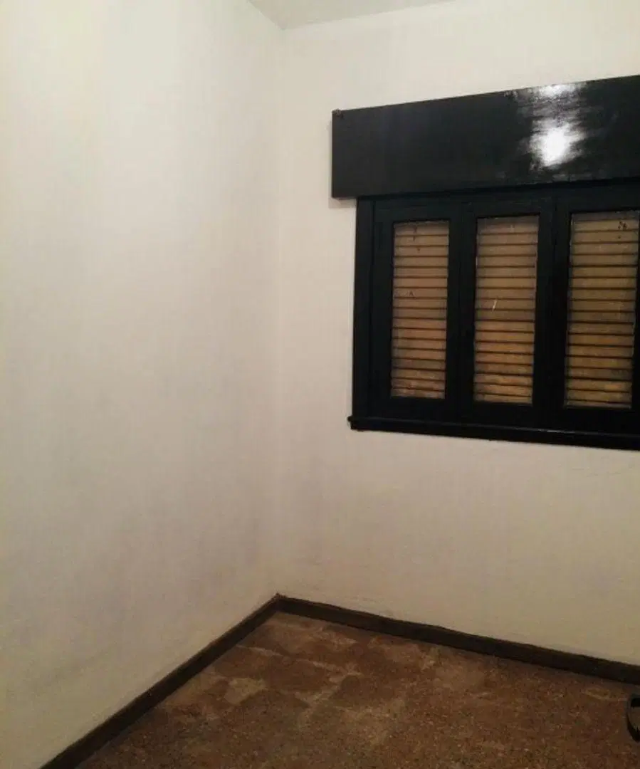 Casa en venta ubicada en Morón, ideal para familias. 3
