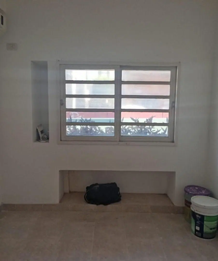 DEPARTAMENTO PLANTA BAJA PARA USO COMERCIAL A REFFACIONAR - APTO PROFESIONAL 4