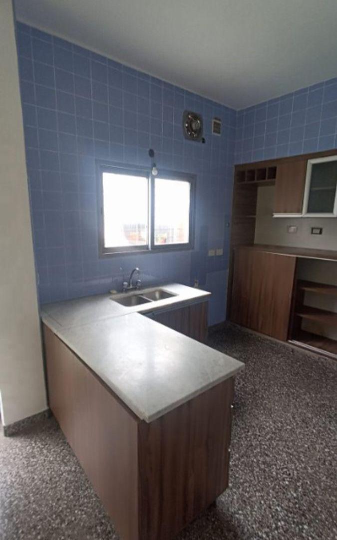 PH DE 4 AMBIENTES EN VENTA EN MORON NORTE