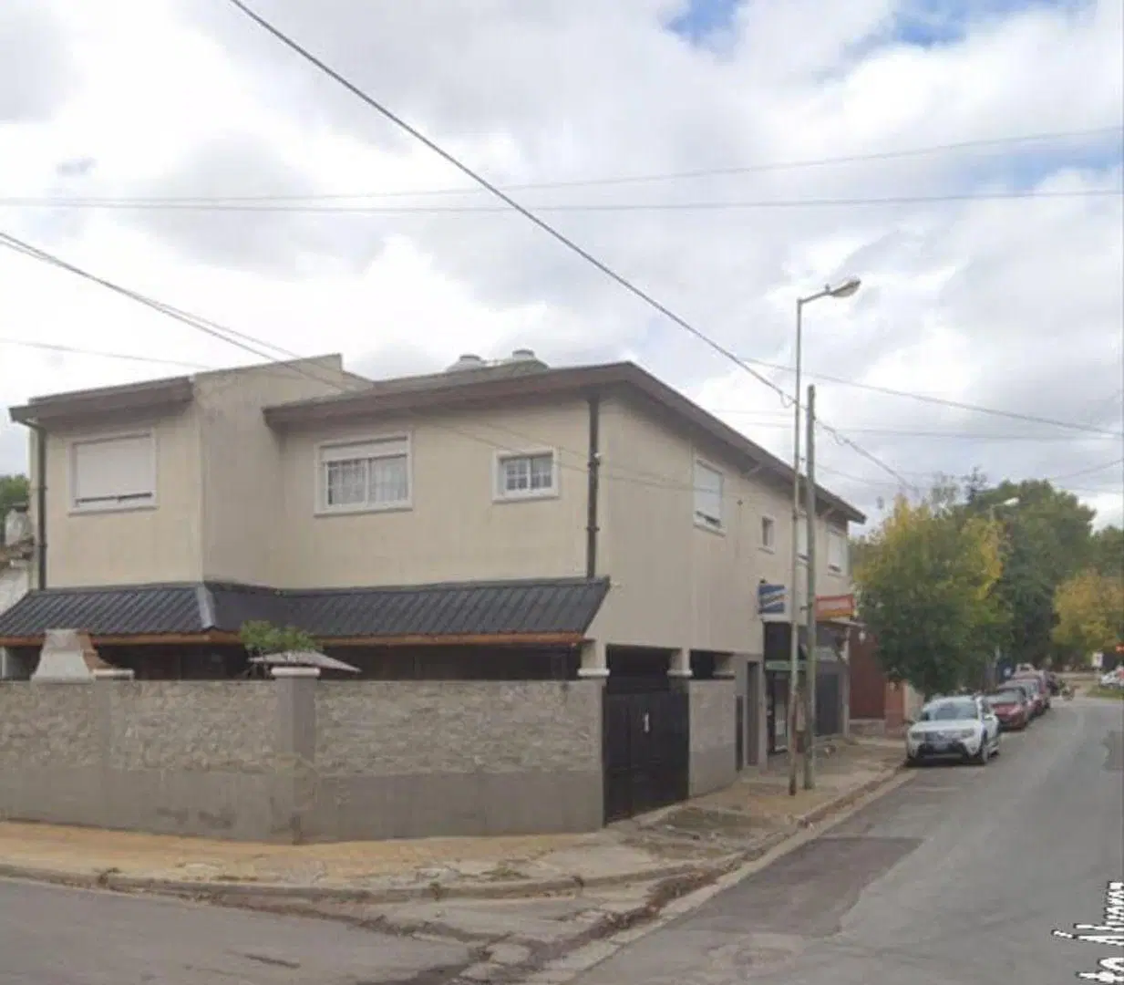 DEPARTAMENTO PH DE 3 AMBIENTES AL FRENTE CON VISTA A DONATO ALVAREZ Y FALUCHO PRIMER PISO POR ESCALE 8