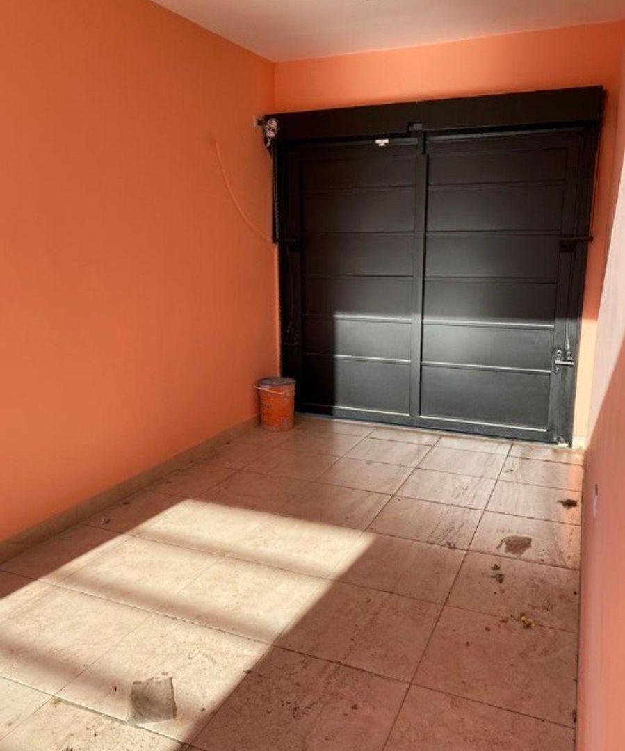 CASA DE 3 AMBIENTES EN VENTA - MORON NORTE