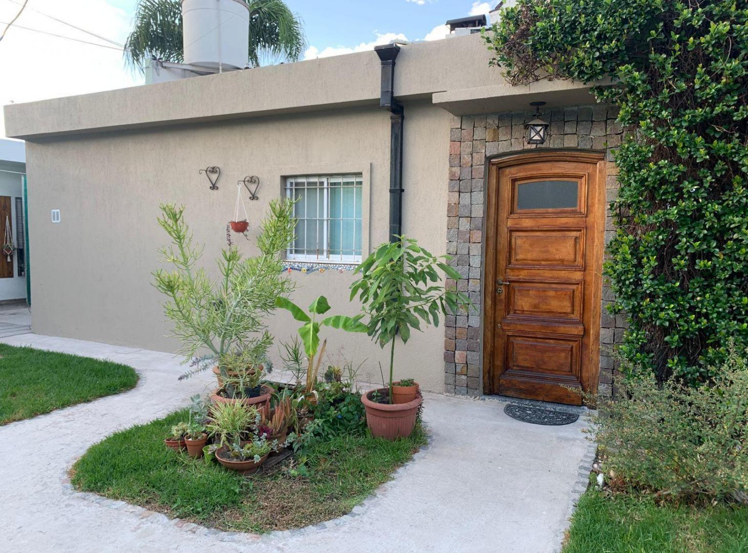 CASA PH DE 3 AMBIENTES EN VENTA - CASTELAR NORTE