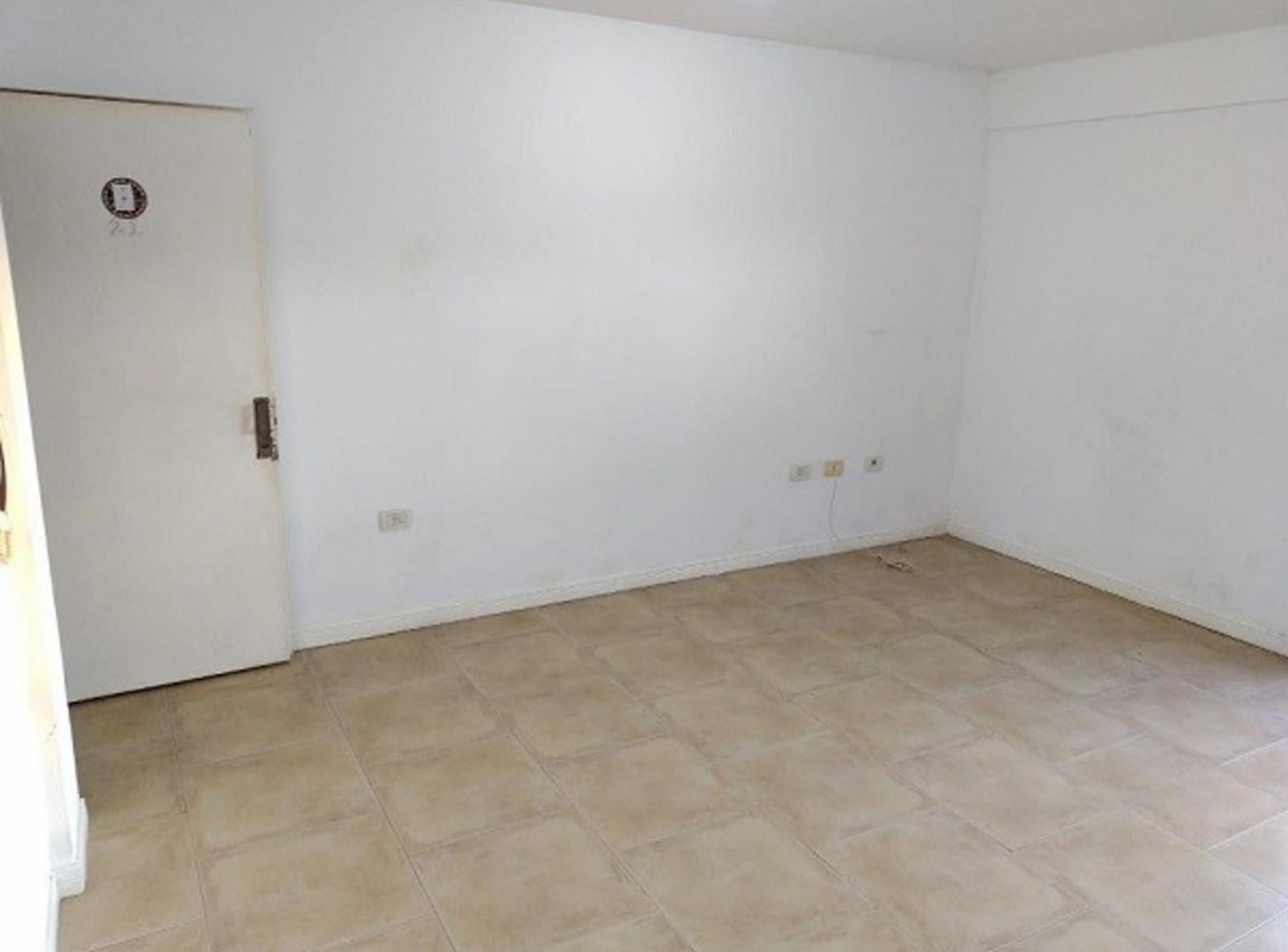 DEPARTAMENTO MONOAMBIENTE EN VENTA - MORON