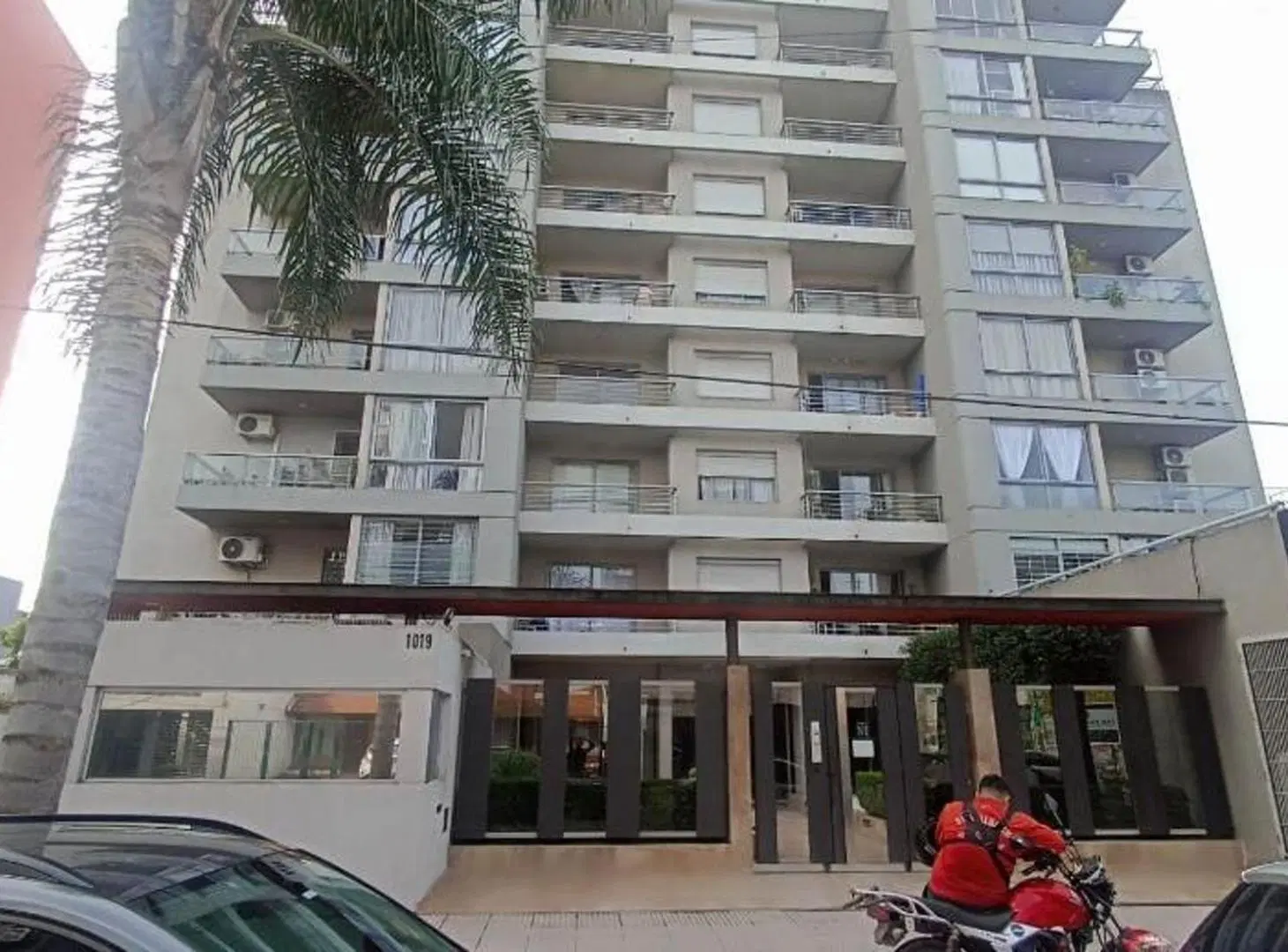 EXCELENTE DEPARTAMENTO MONOAMBIENTE FRENTE 4