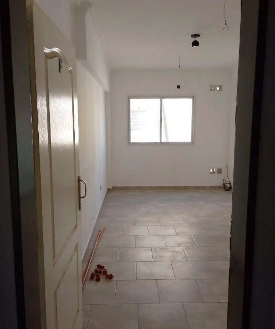 DEPARTAMENTO EN ALQUILER DE 2 AMBIENTES CON COCHERA 3