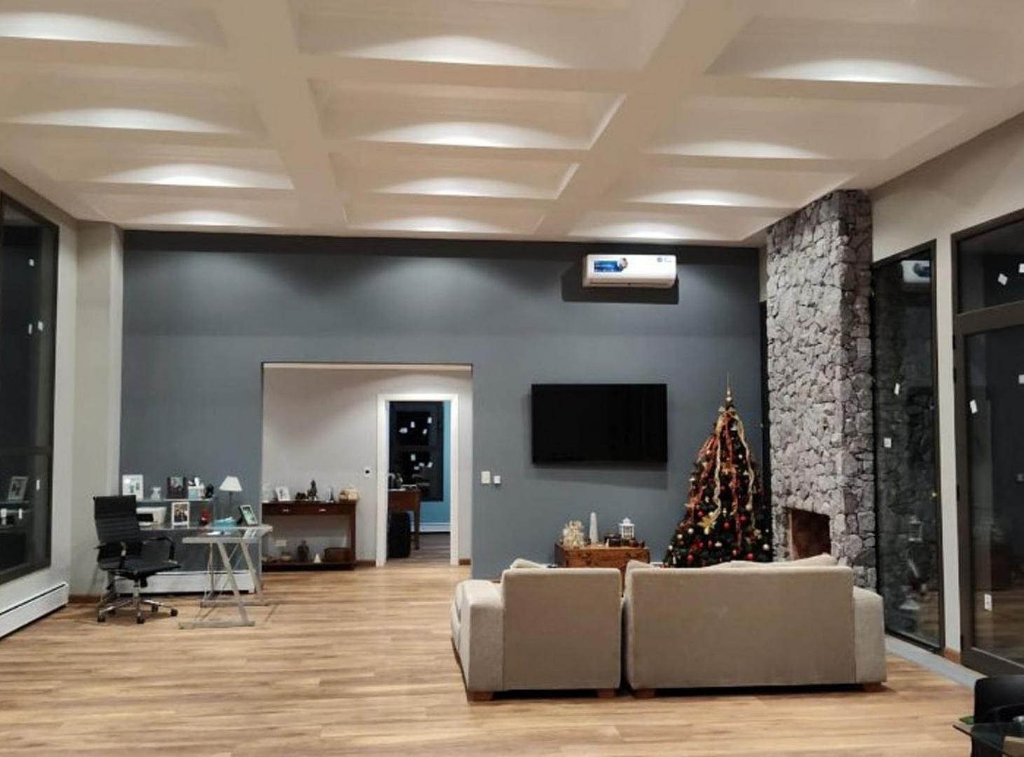 CASA DE CATEGORIA DE 5 AMBIENTES