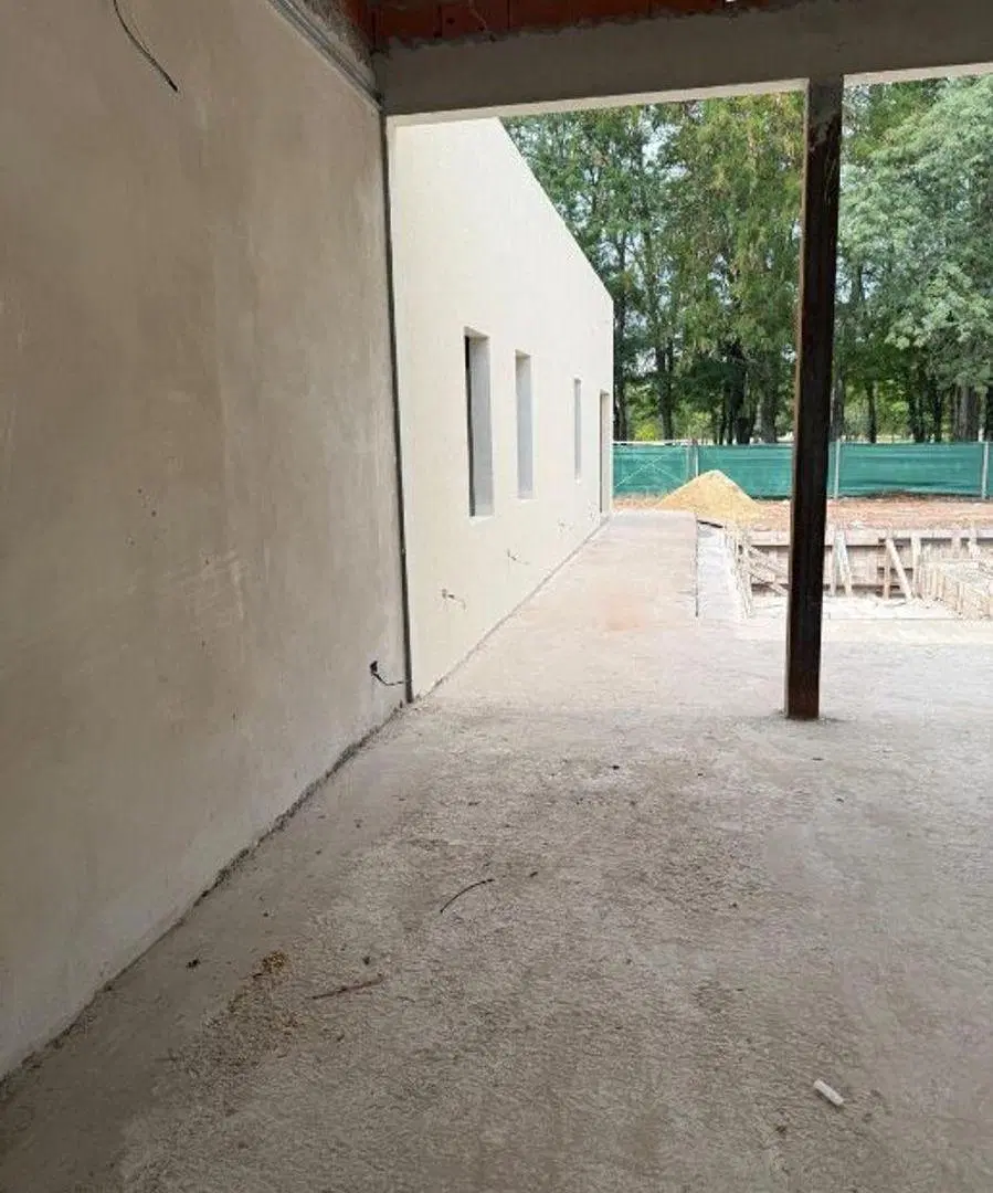 CASA DE CATEGORIA DE 5 AMBIENTES A ESTRENAR 8