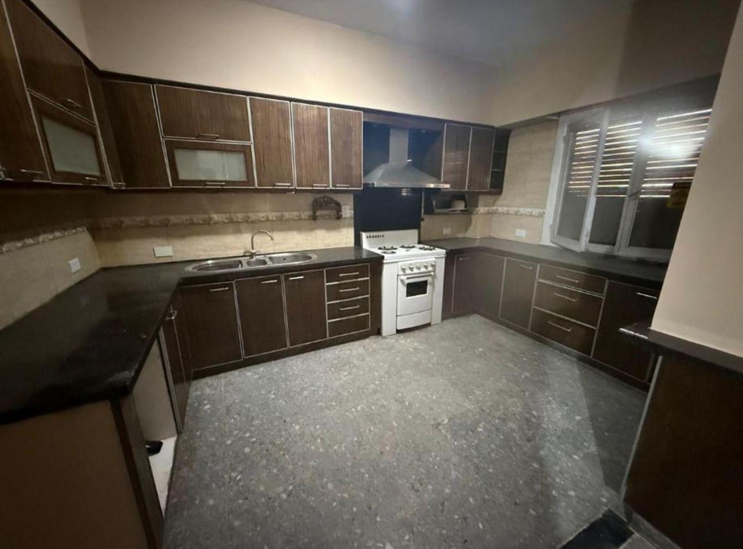 Foto de - DEPARTAMENTO DE 2 AMBIENTES EN ALQUILER, imagen 2