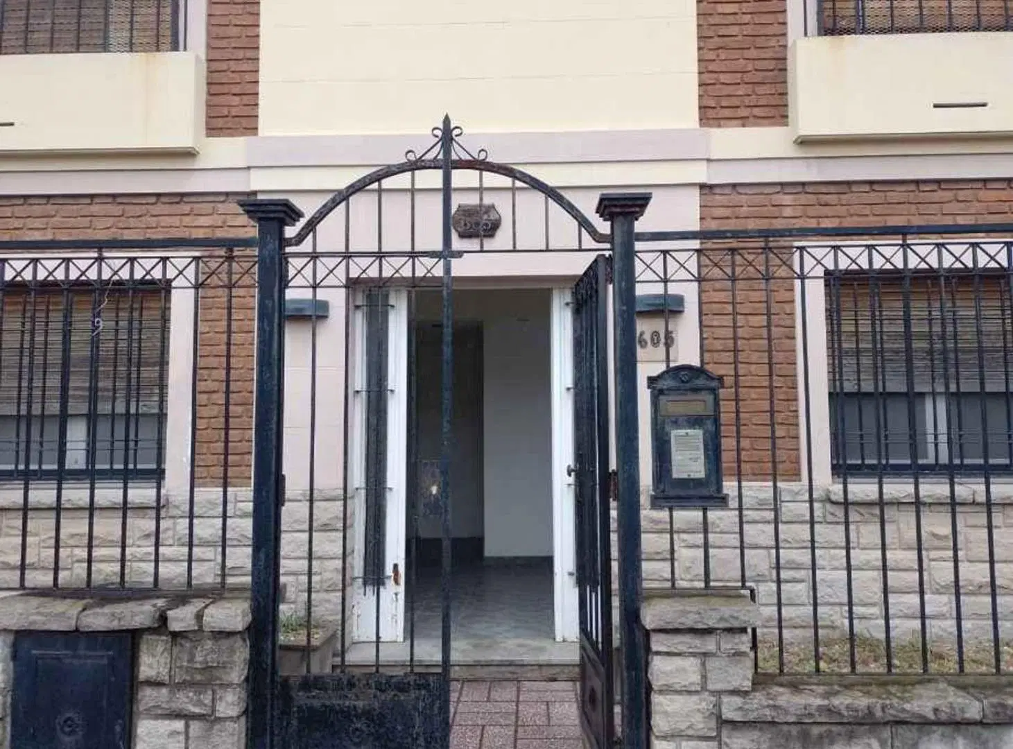 - DEPARTAMENTO DE 2 AMBIENTES EN ALQUILER 1