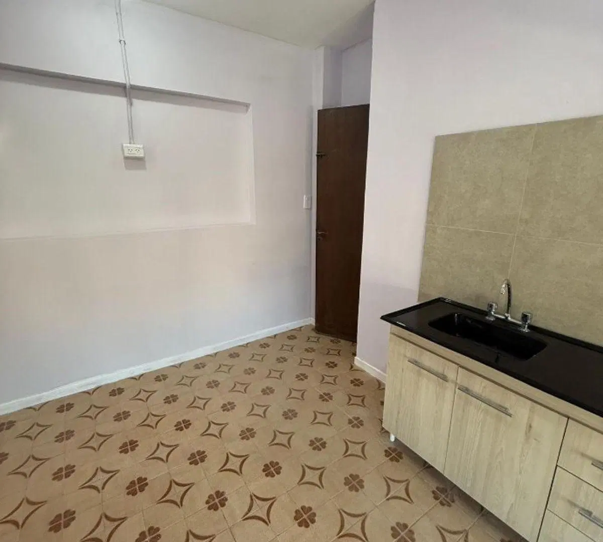 DEPARTAMENTO DE 2 AMBIENTES EN ALQUILER EN PRIMER PISO 4