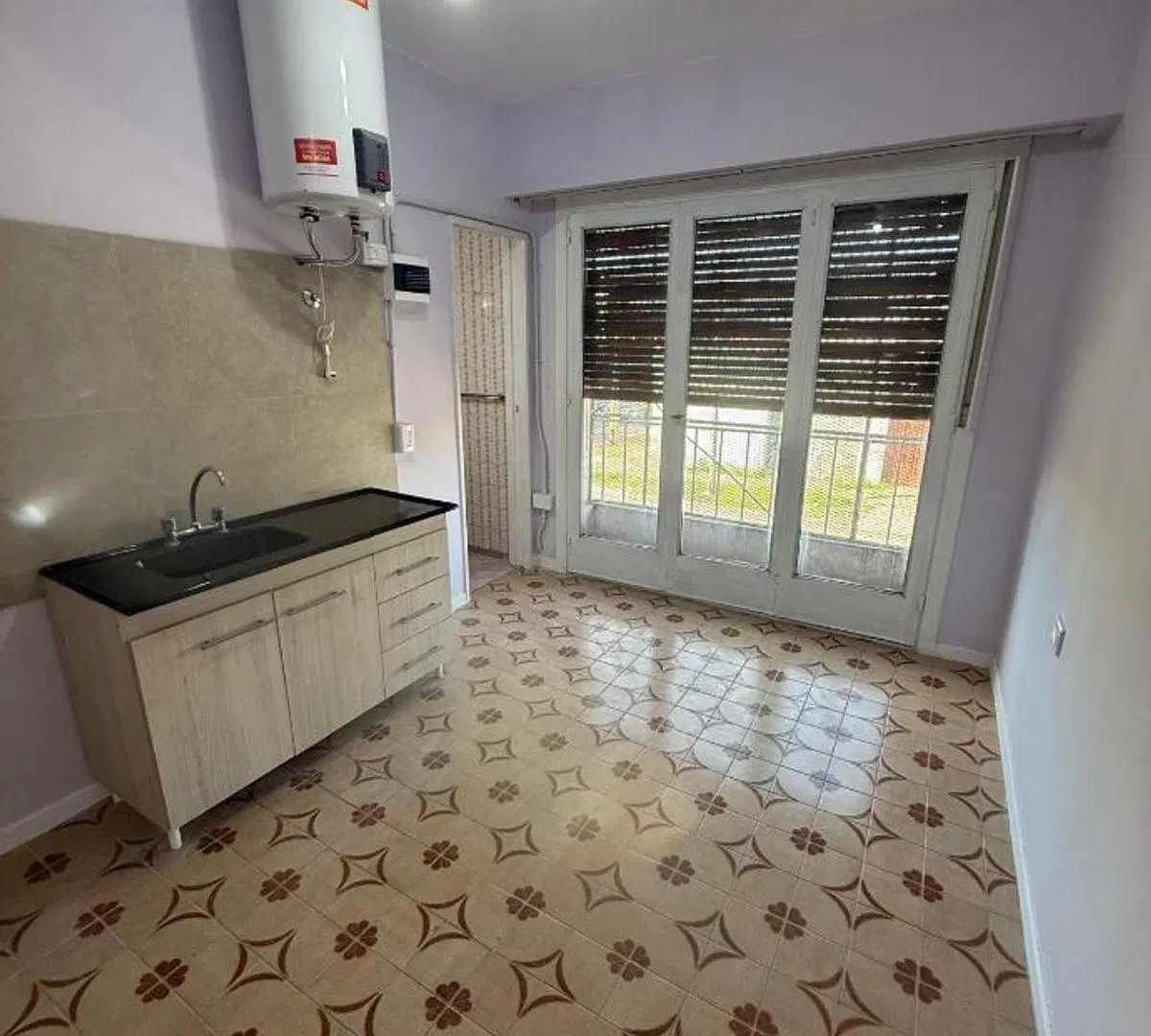 DEPARTAMENTO DE 2 AMBIENTES EN ALQUILER EN PRIMER PISO 1