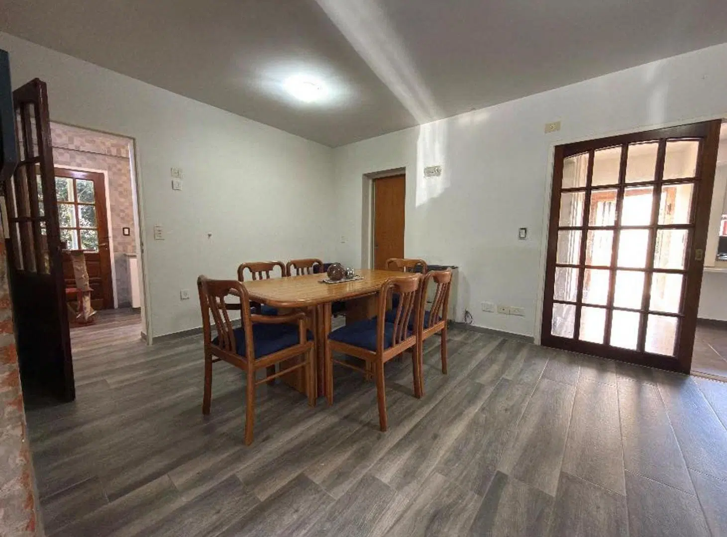 CASA DE 7 AMBIENTES EN BARRIO BANCO PROVINCIA - FRANCISCO ALVAREZ 2