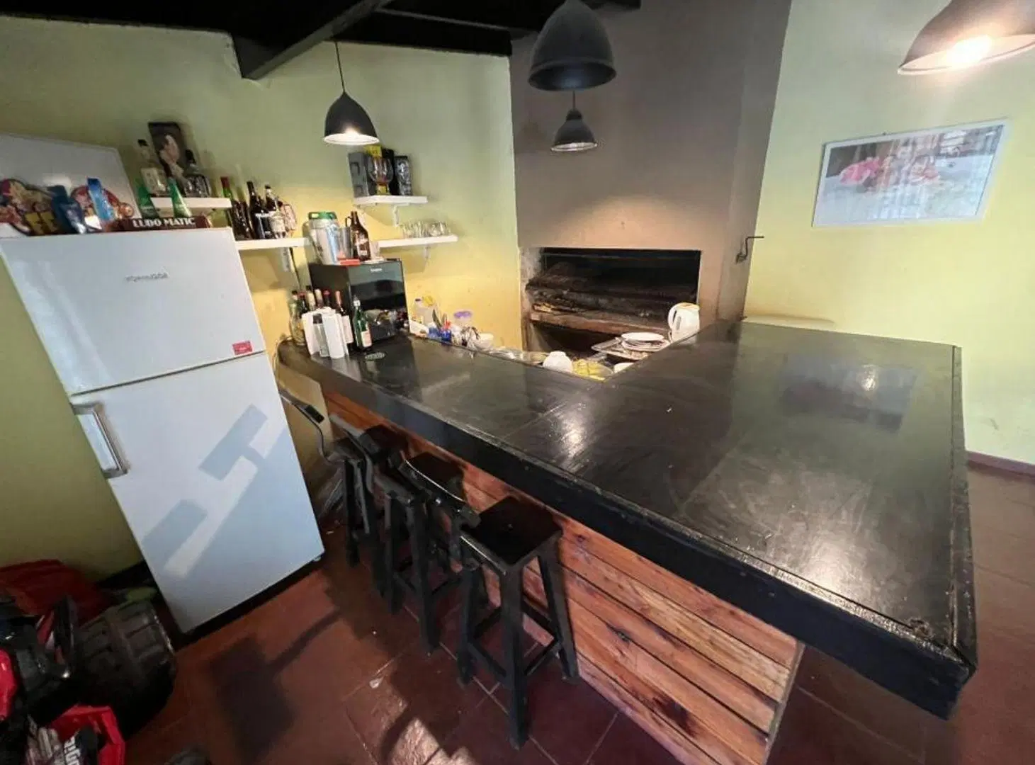 CASA DE 6 AMBIENTES EN EXCELENTES CONDICIONES - VILLA UDAONDO 2