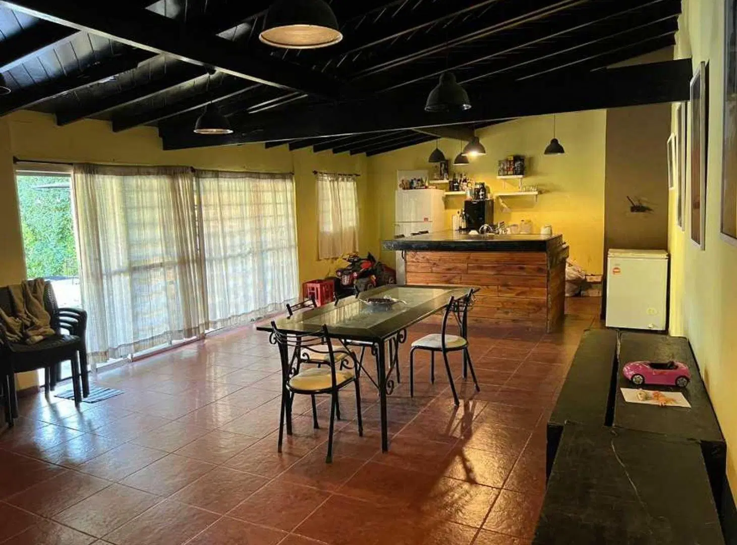 CASA DE 6 AMBIENTES EN EXCELENTES CONDICIONES - VILLA UDAONDO 5