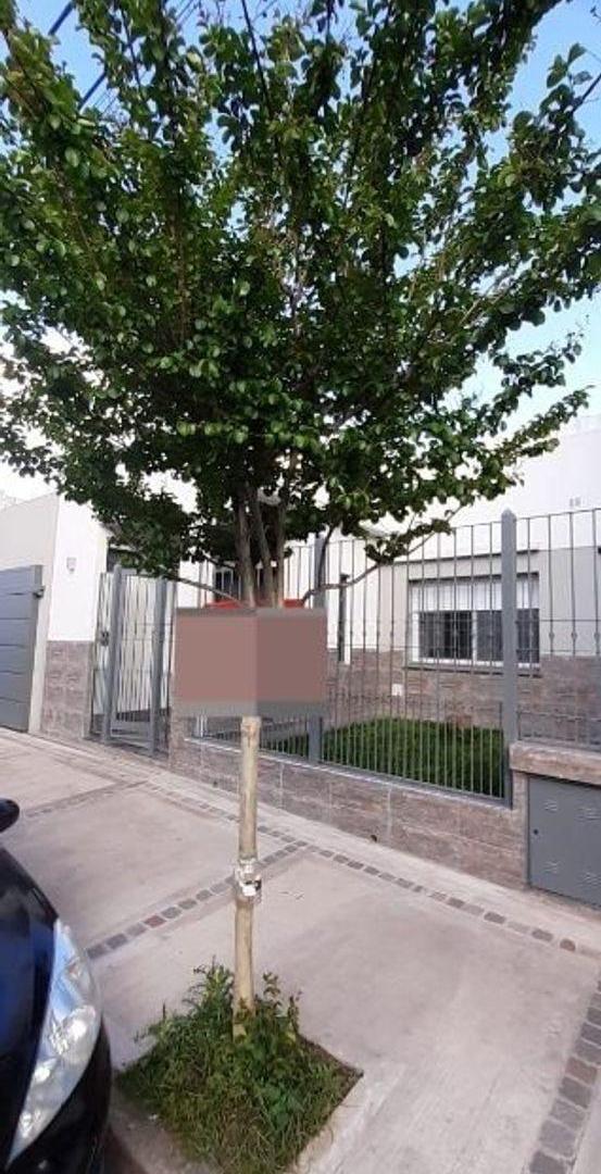 CASA AMERICANA DE 3 AMBIENTES EN VENTA - MORON CENTRO