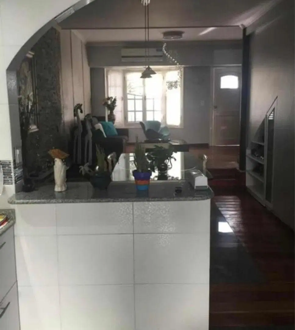 TRIPLEX DE 3 AMBIENTES EN VENTA - VILLA SARMIENTO 3