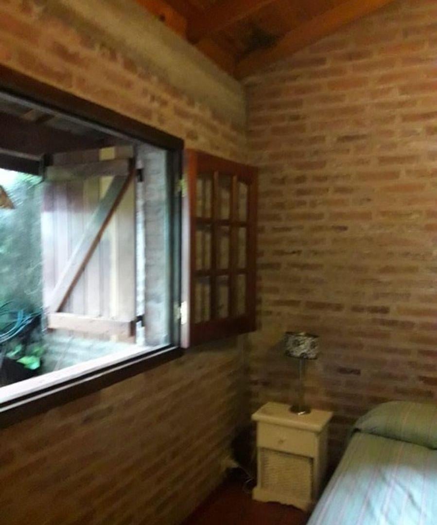 CHALET PARA DOS FAMILIAS EN VENTA - HAEDO NORTE
