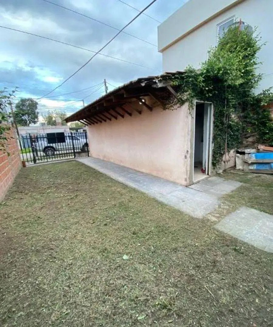 CASA PH MONOAMBIENTE EN VENTA - ITUZAINGO NORTE 5