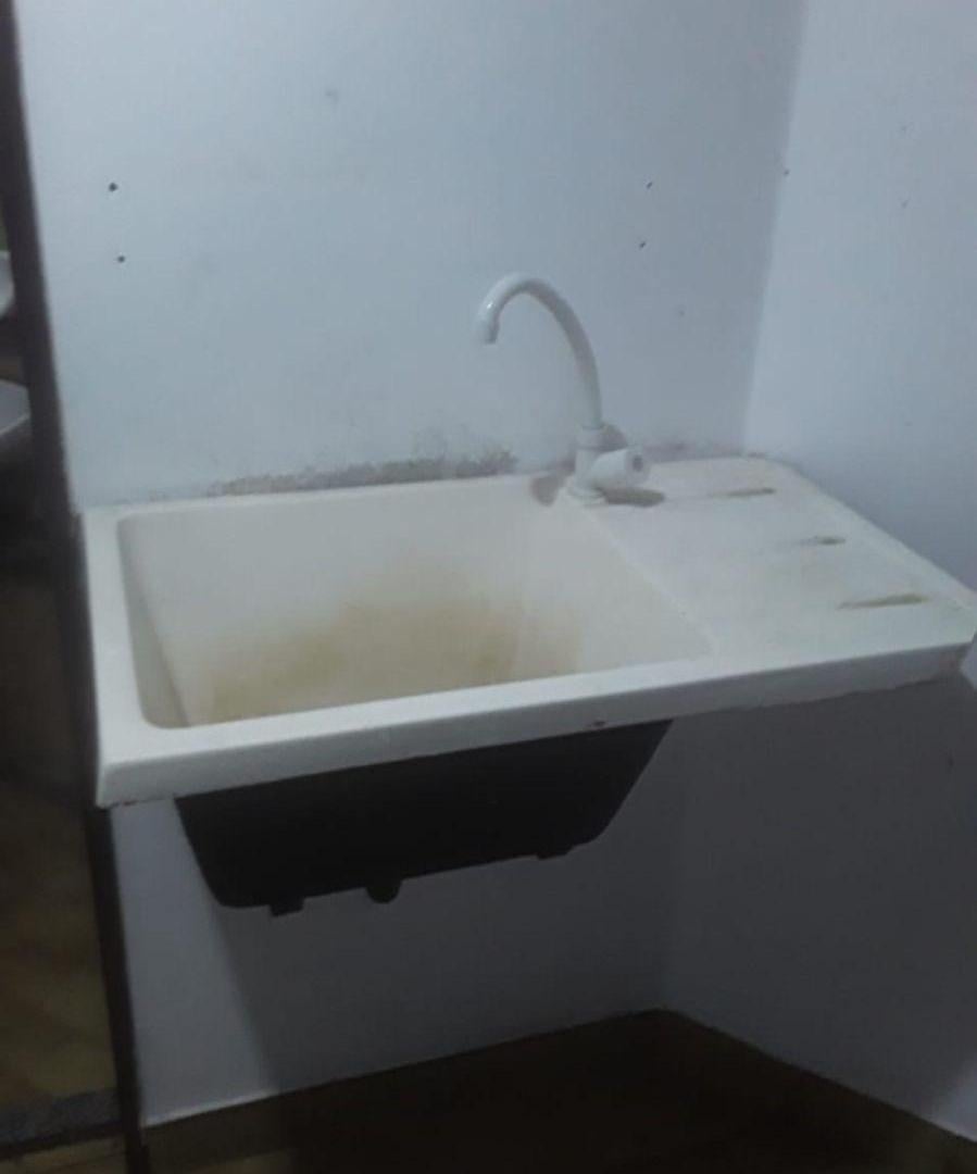 OFICINA EN PRIMER PISO EN VENTA - MORON SUR