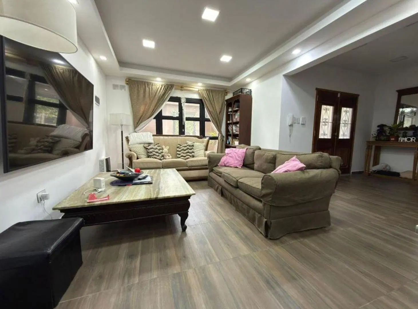 CASA MINIMALISTA DE 5 AMBIENTES EN VENTA - ITUZAINGO NORTE 4