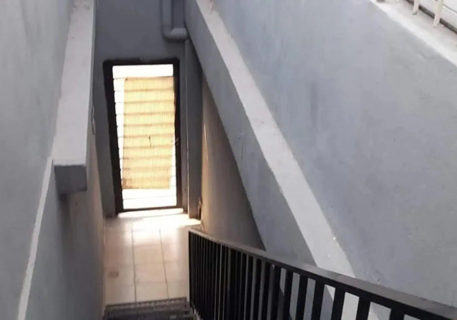 DEPARTAMENTO DE 2 AMBIENTES EN VENTA - CASTELAR NORTE 5