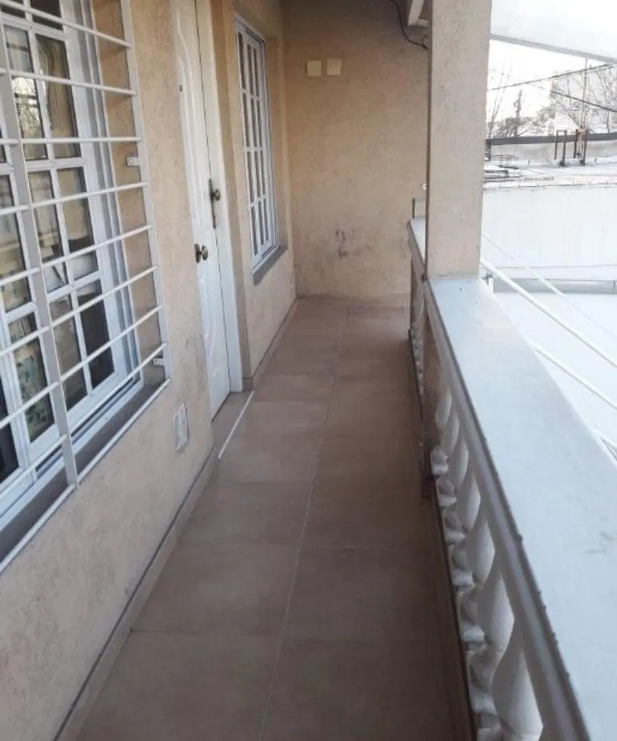 DEPARTAMENTO DE 2 AMBIENTES CON ENTREPISO - 2
