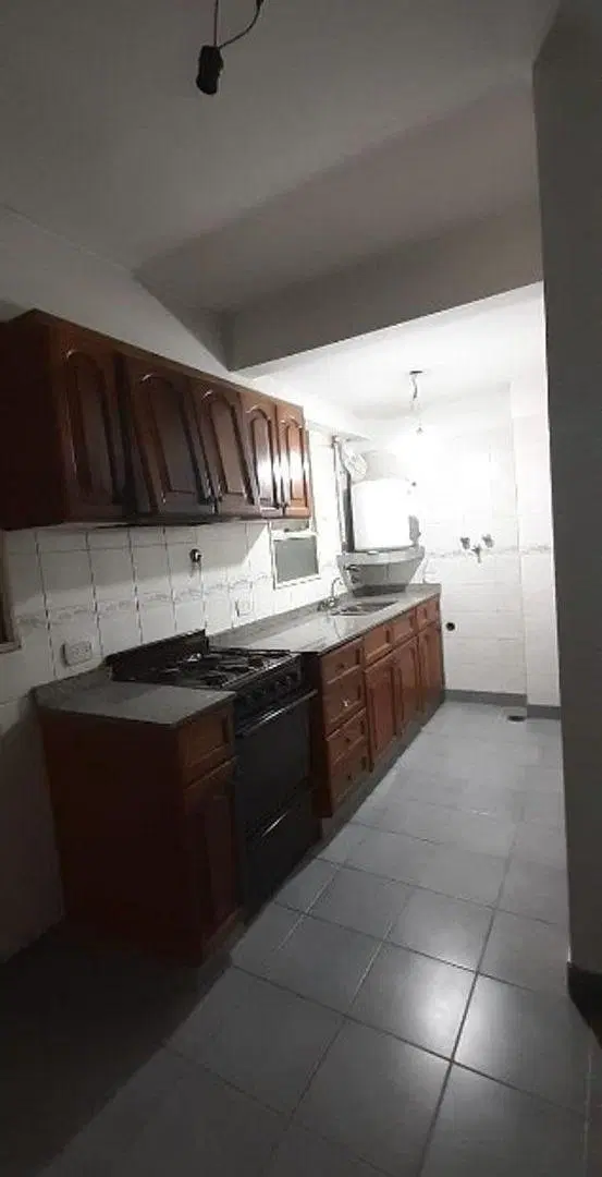DEPARTAMENTO DE 2 AMBIENTES EN TORRES MORON 1