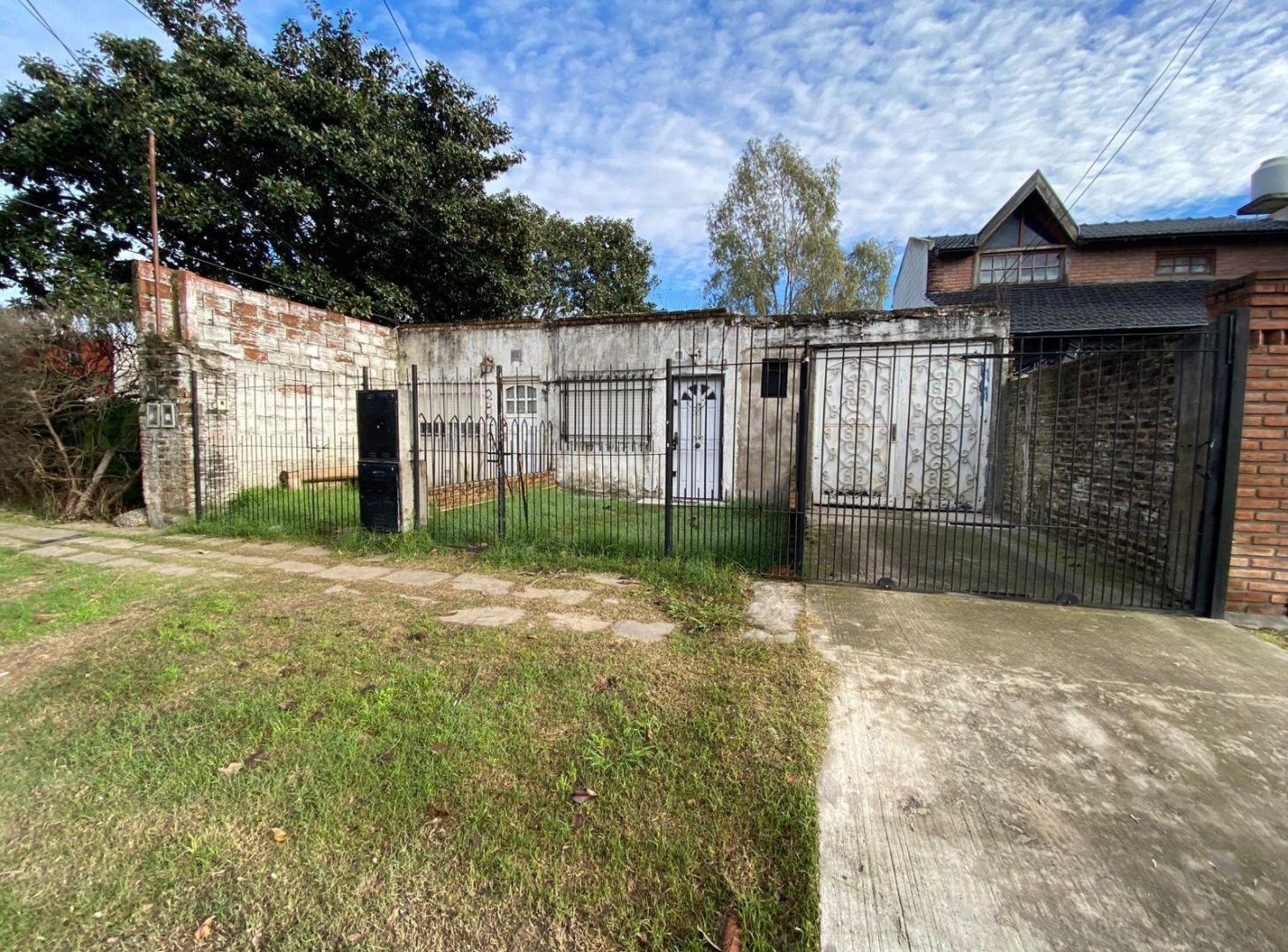 VENTA DE 2 DEPARTAMENTOS TIPO CASA