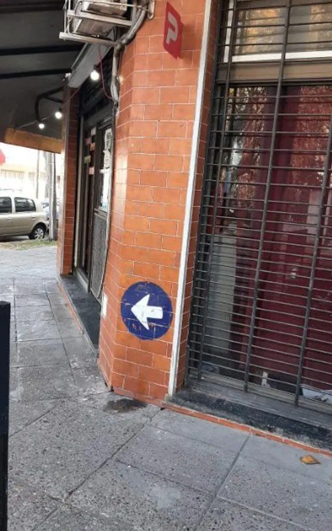 LOCAL COMERCIAL SOBRE ESQUINA 2