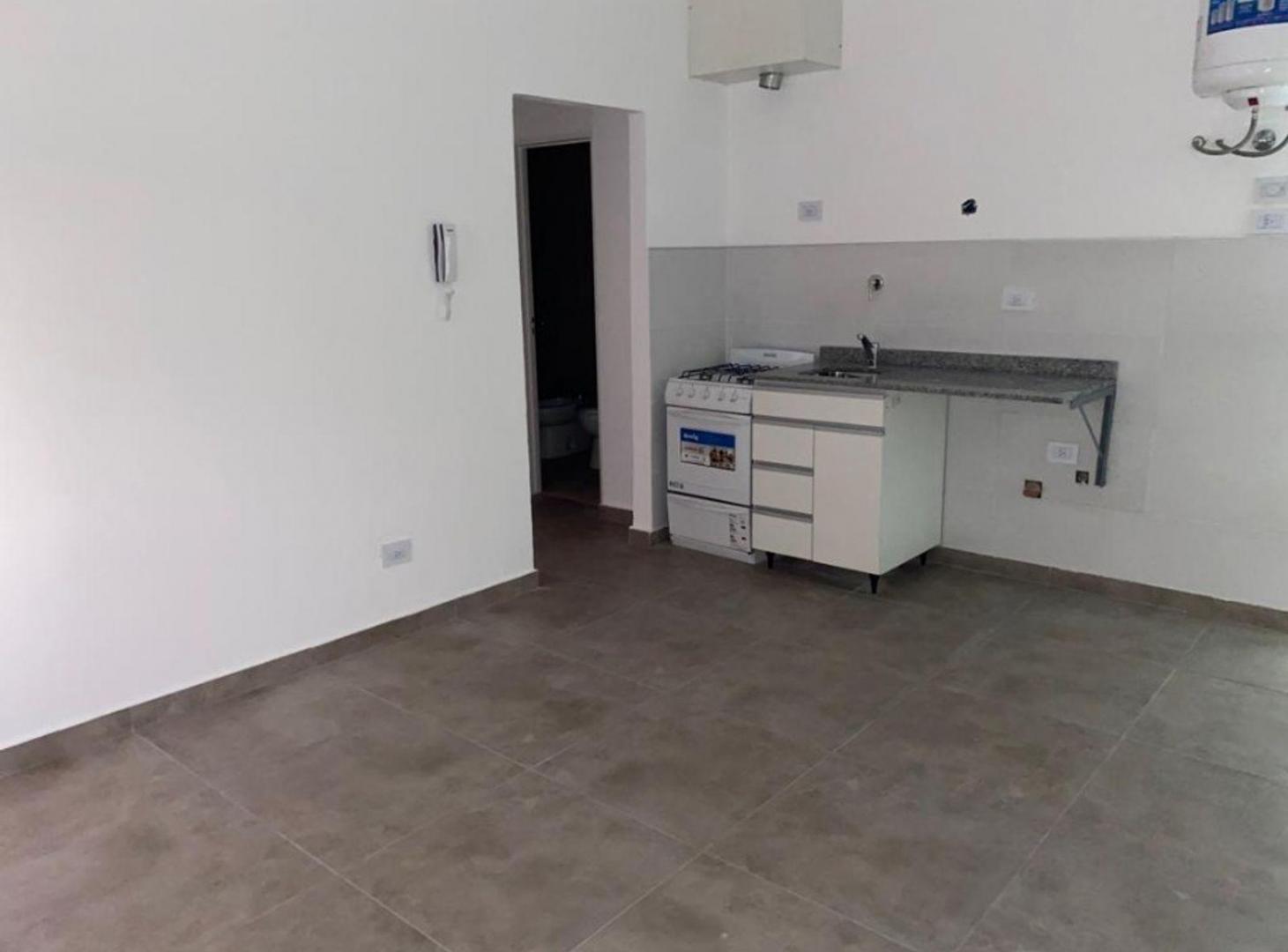 Foto de DEPARTAMENTO DE 2 AMBIENTES AL CONTRAFRENTE CON TERRAZA -, imagen 5